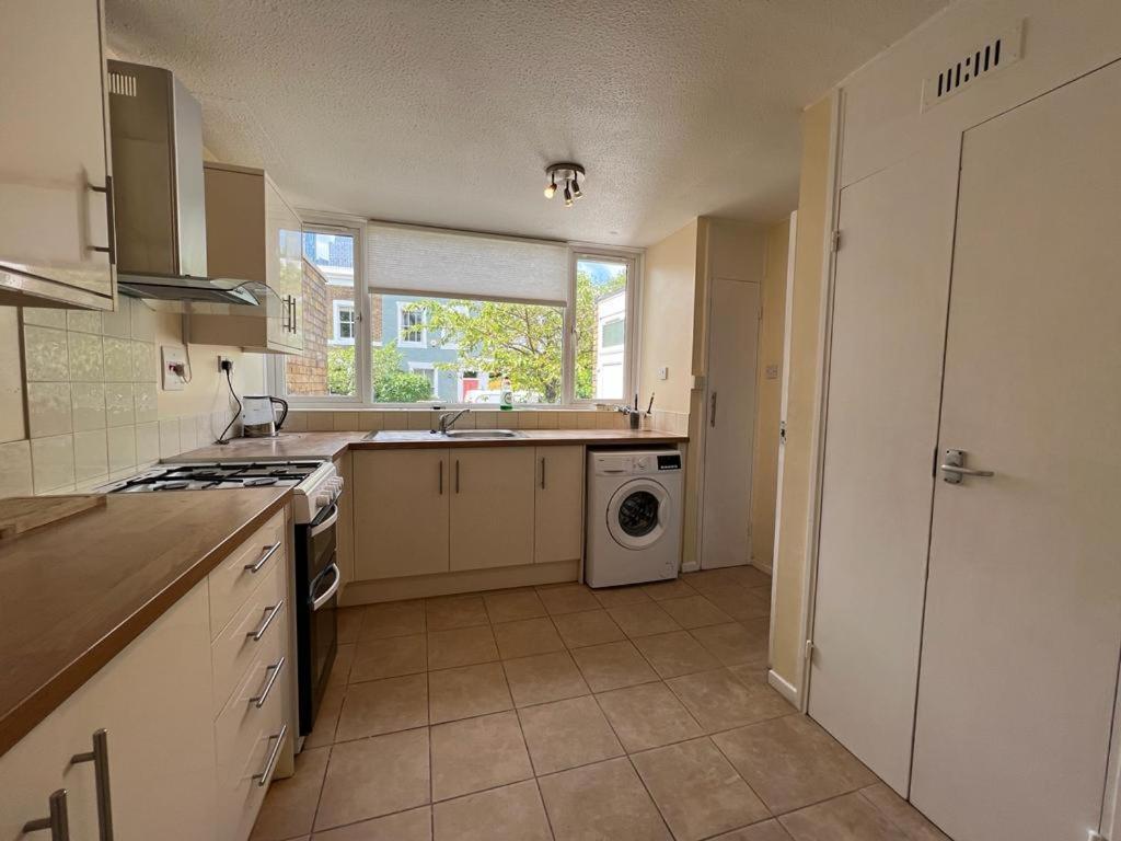 Lovely 4Bed Property, London 8Min To Oxford Street Екстериор снимка